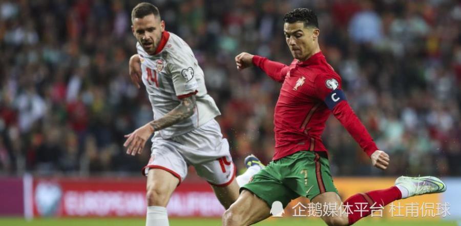 泰国队绝杀法国队，黄鸭组合惊艳四座